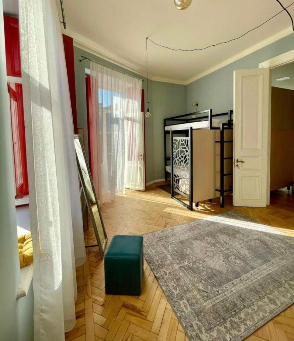 Communa Good Vibes Tbilisi Ngoại thất bức ảnh
