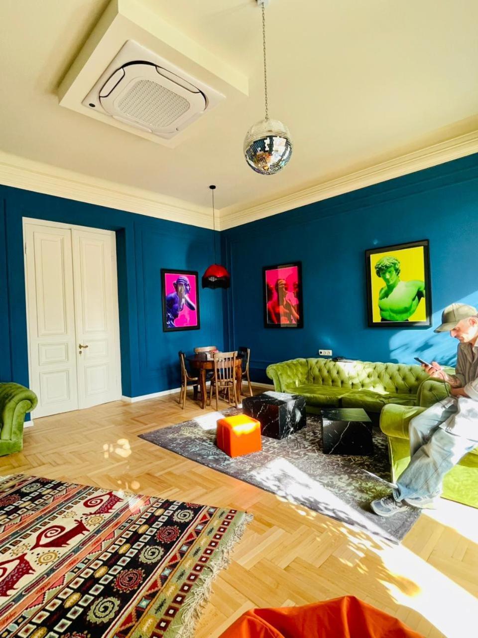 Communa Good Vibes Tbilisi Ngoại thất bức ảnh